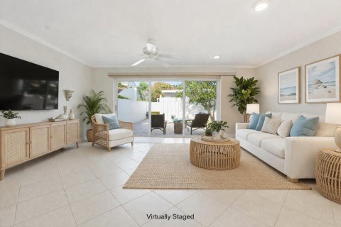 Condo in Vero Beach, Florida, 2 bedrooms  № 2249908 - photo 12