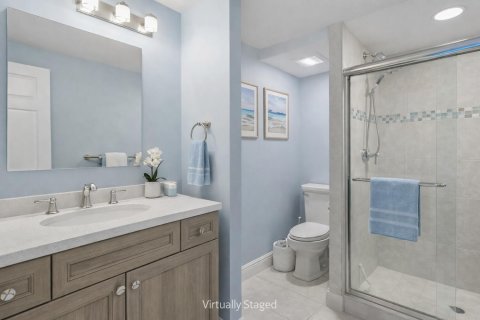 Condo in Vero Beach, Florida, 2 bedrooms  № 2249908 - photo 24
