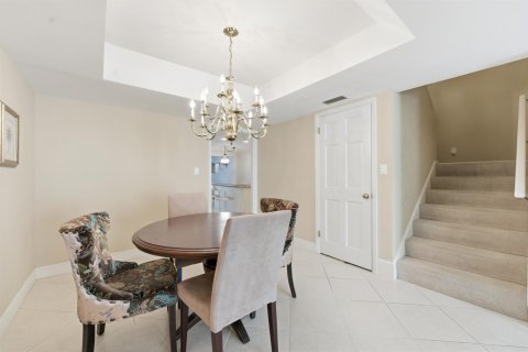 Condo in Vero Beach, Florida, 2 bedrooms  № 2249908 - photo 8