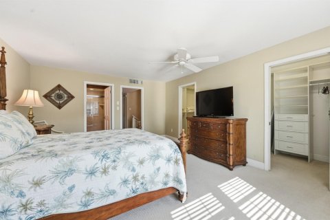 Condo in Vero Beach, Florida, 2 bedrooms  № 2249908 - photo 22