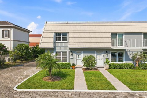 Condo in Vero Beach, Florida, 2 bedrooms  № 2249908 - photo 2