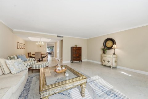 Condo in Vero Beach, Florida, 2 bedrooms  № 2249908 - photo 6