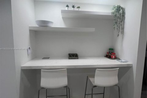 Condominio en venta en Lauderdale-by-the-Sea, Florida, 2 dormitorios, 163.51 m2 № 1786955 - foto 4