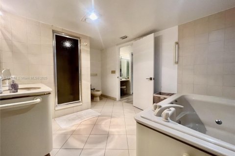 Condominio en venta en Lauderdale-by-the-Sea, Florida, 2 dormitorios, 163.51 m2 № 1786955 - foto 25