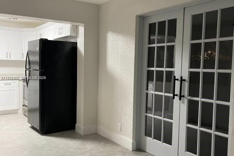 Casa en venta en Pompano Beach, Florida, 3 dormitorios, 130.34 m2 № 2053581 - foto 5