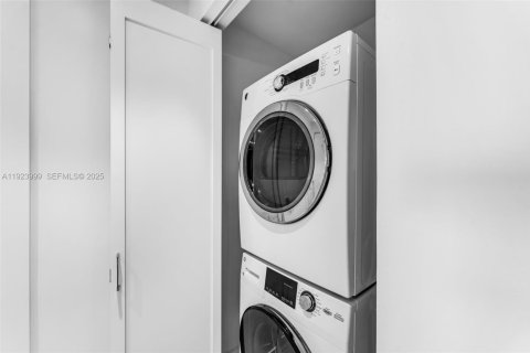 Copropriété à louer à Miami Beach, Floride: 2 chambres, 135.92 m2 № 1990722 - photo 25