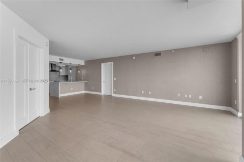 Copropriété à louer à Miami Beach, Floride: 2 chambres, 135.92 m2 № 1990722 - photo 11