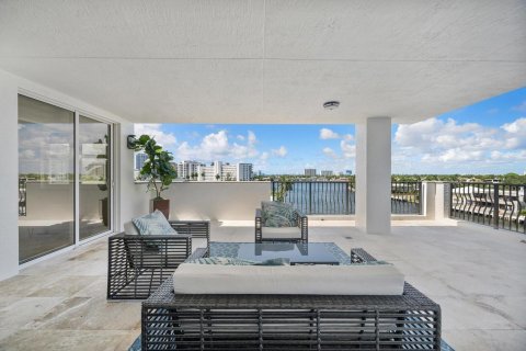 Copropriété à vendre à Fort Lauderdale, Floride: 2 chambres, 211.17 m2 № 2174293 - photo 3