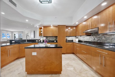 Copropriété à vendre à Fort Lauderdale, Floride: 2 chambres, 211.17 m2 № 2174293 - photo 18