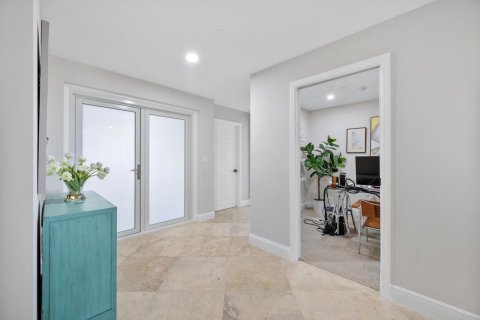 Copropriété à vendre à Fort Lauderdale, Floride: 2 chambres, 211.17 m2 № 2174293 - photo 14