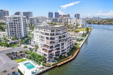Copropriété à vendre à Fort Lauderdale, Floride: 2 chambres, 211.17 m2 № 2174293 - photo 10