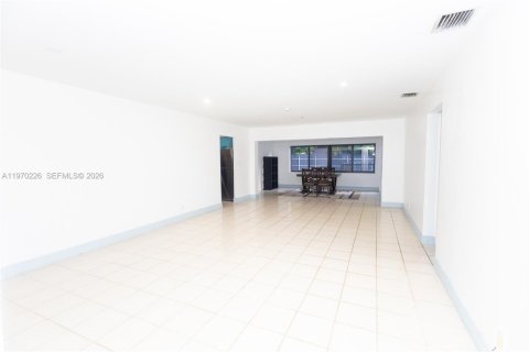 Casa en alquiler en Fort Lauderdale, Florida, 3 dormitorios, 160.44 m2 № 2031036 - foto 8
