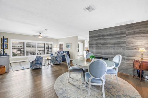 Villa ou maison à vendre à Clearwater, Floride: 3 chambres, 221.2 m2 № 1914949 - photo 19
