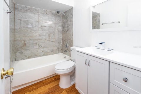 Townhouse in Jacksonville, Florida 2 bedrooms, 94.76 sq.m. № 1583704 - photo 7
