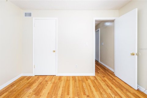 Townhouse in Jacksonville, Florida 2 bedrooms, 94.76 sq.m. № 1583704 - photo 14