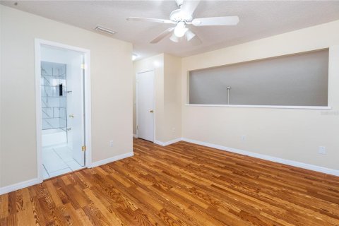 Townhouse in Jacksonville, Florida 2 bedrooms, 94.76 sq.m. № 1583704 - photo 20