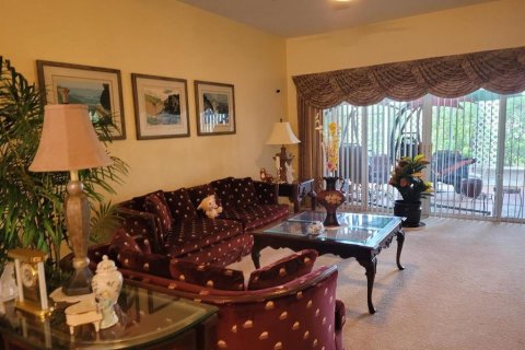 House in Kissimmee, Florida 3 bedrooms, 210.61 sq.m. № 1439460 - photo 3