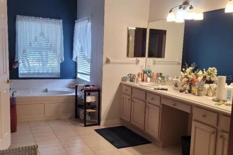House in Kissimmee, Florida 3 bedrooms, 210.61 sq.m. № 1439460 - photo 11