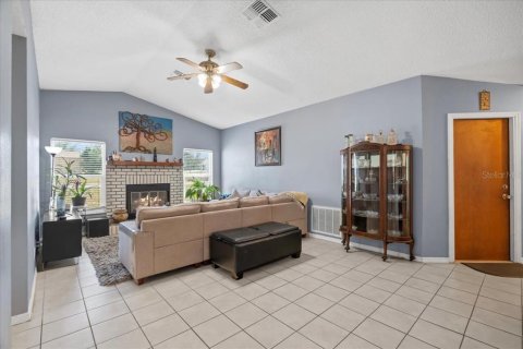 Casa en venta en Spring Hill, Florida, 4 dormitorios, 187.57 m2 № 1681913 - foto 9