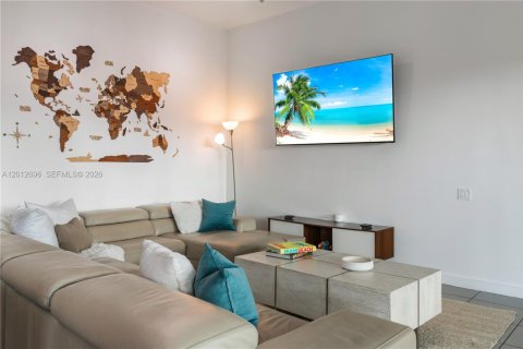 Villa ou maison à louer à Miami, Floride: 4 chambres, 192.77 m2 № 2084827 - photo 15