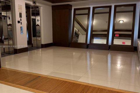 Снять в аренду кондоминиум в Майами, Флорида 37.16м2, № 1951636 - фото 25