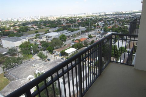 Снять в аренду кондоминиум в Майами, Флорида 37.16м2, № 1951636 - фото 15