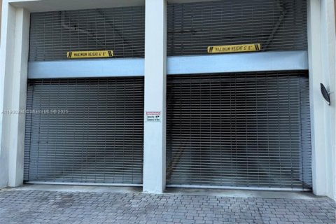 Снять в аренду кондоминиум в Майами, Флорида 37.16м2, № 1951636 - фото 29