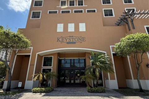 Снять в аренду кондоминиум в Майами, Флорида 37.16м2, № 1951636 - фото 1