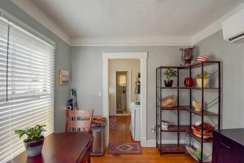 Commercial property in Orlando, Florida 6 bedrooms, 308.34 sq.m. № 2419176 - photo 2