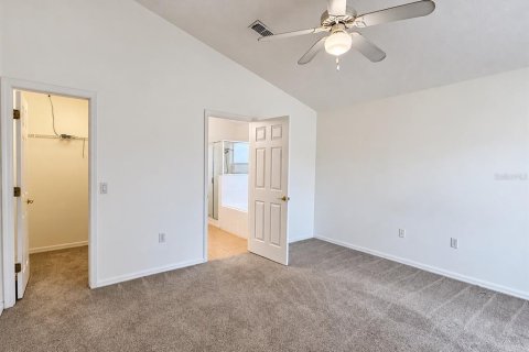 Villa ou maison à louer à Kissimmee, Floride: 4 chambres, 159.79 m2 № 2431887 - photo 5