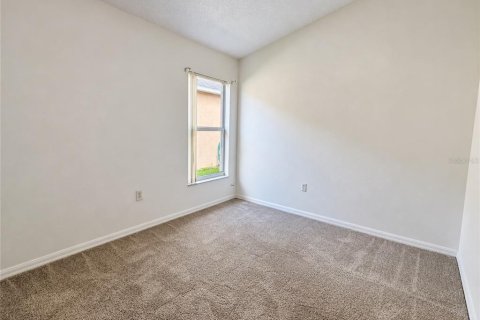 Villa ou maison à louer à Kissimmee, Floride: 4 chambres, 159.79 m2 № 2431887 - photo 15