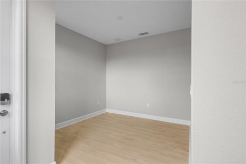 Casa en venta en Tavares, Florida, 3 dormitorios, 160.16 m2 № 2230141 - foto 3