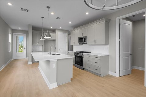 Casa en venta en Tavares, Florida, 3 dormitorios, 160.16 m2 № 2230141 - foto 8