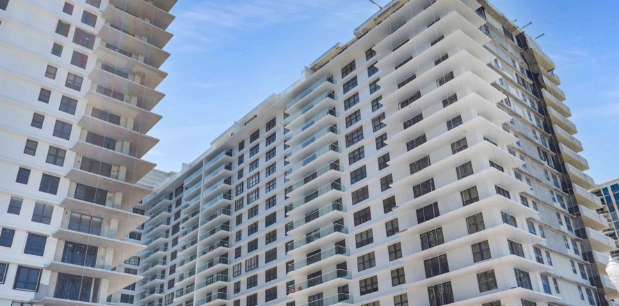 Condo in Bal Harbour, Florida, 2 bedrooms  № 1226689