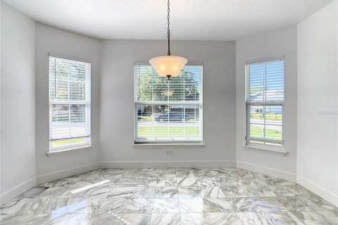 House in Poinciana, Florida 4 bedrooms, 164.25 sq.m. № 2391520 - photo 23