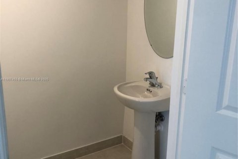 Купить таунхаус в Хомстед, Флорида 3 спальни, 123.65м2, № 1967834 - фото 6