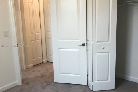 Купить таунхаус в Хомстед, Флорида 3 спальни, 123.65м2, № 1967834 - фото 9