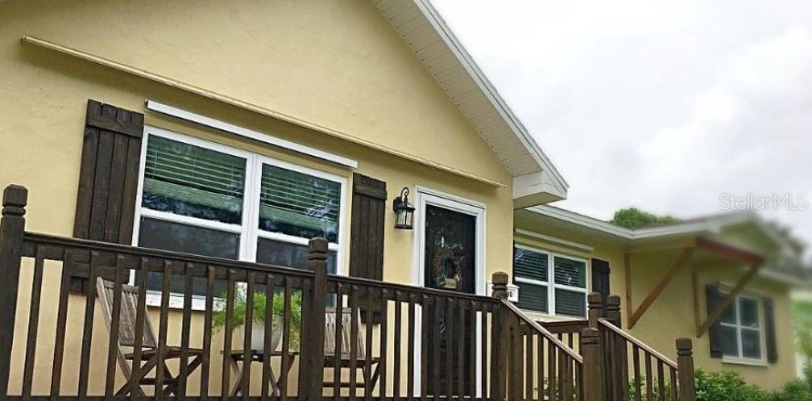 Villa ou maison à Saint Petersburg, Floride 4 chambres, 168.06 m2 № 1848408