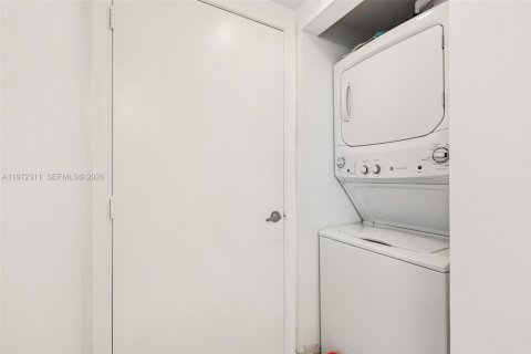 Снять в аренду кондоминиум в Майами, Флорида 1 спальня, 73.49м2, № 2040330 - фото 14