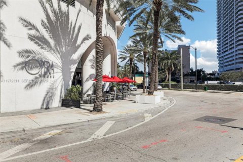 Снять в аренду кондоминиум в Майами, Флорида 1 спальня, 73.49м2, № 2040330 - фото 18