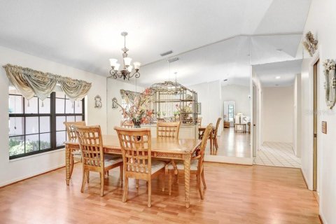House in Seffner, Florida 4 bedrooms, 178.74 sq.m. № 1758137 - photo 12