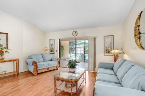 House in Seffner, Florida 4 bedrooms, 178.74 sq.m. № 1758137 - photo 9