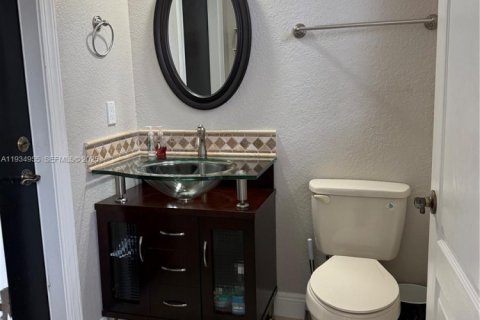 House in Homestead, Florida 5 bedrooms, 331.38 sq.m. № 1993187 - photo 13