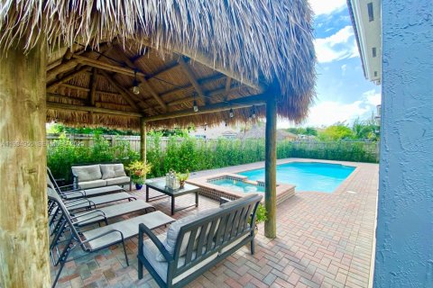 House in Homestead, Florida 5 bedrooms, 331.38 sq.m. № 1993187 - photo 17