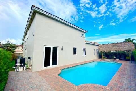 House in Homestead, Florida 5 bedrooms, 331.38 sq.m. № 1993187 - photo 15