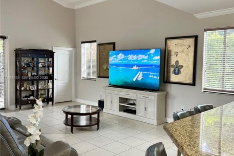 House in Homestead, Florida 5 bedrooms, 331.38 sq.m. № 1993187 - photo 7