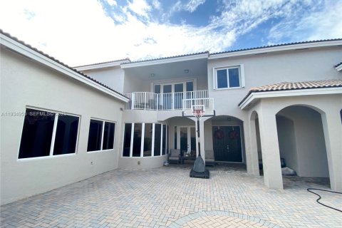 House in Homestead, Florida 5 bedrooms, 331.38 sq.m. № 1993187 - photo 3