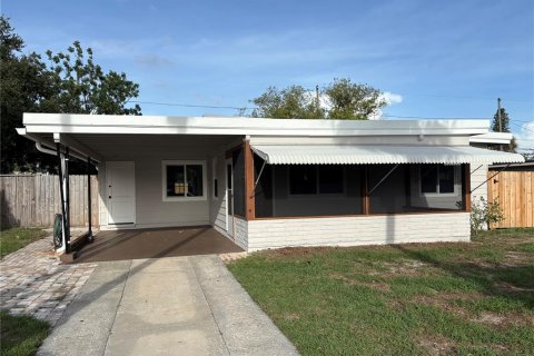 Villa ou maison à Saint Petersburg, Floride 2 chambres, 75.81 m2 № 2132343