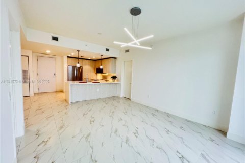 Condo in Sunrise, Florida, 2 bedrooms  № 1927357 - photo 18