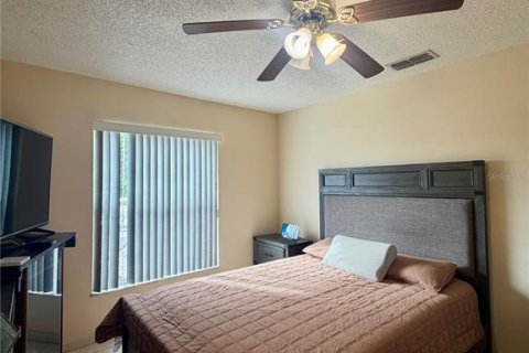 Villa ou maison à vendre à Kissimmee, Floride: 4 chambres, 146.51 m2 № 2354303 - photo 5